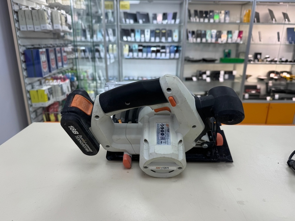 Дисковая пила Dexter CSC18LD1.9