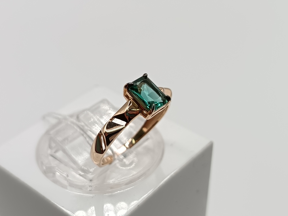 КОЛКМ585 КОЛЬЦО С КАМНЕМ (Au 585)