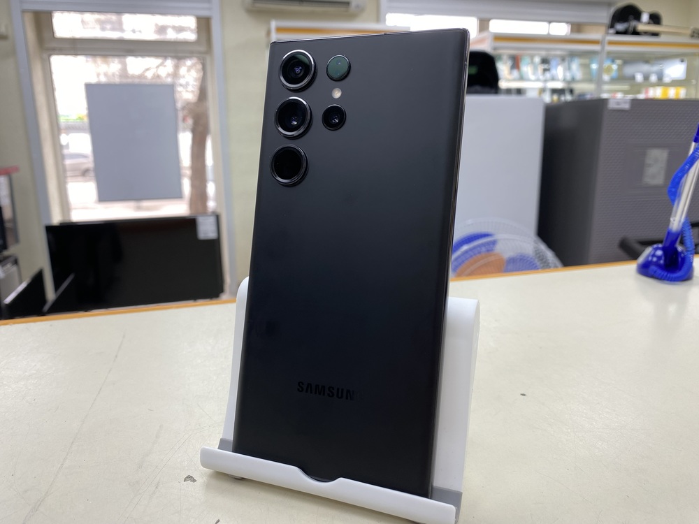 Смартфон Samsung Galaxy S23 Ultra 256Gb