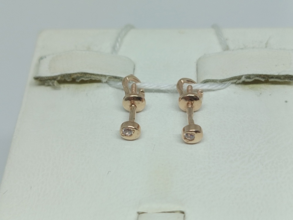 СКМ585 СЕРЬГИ С КАМНЕМ (Au 585)