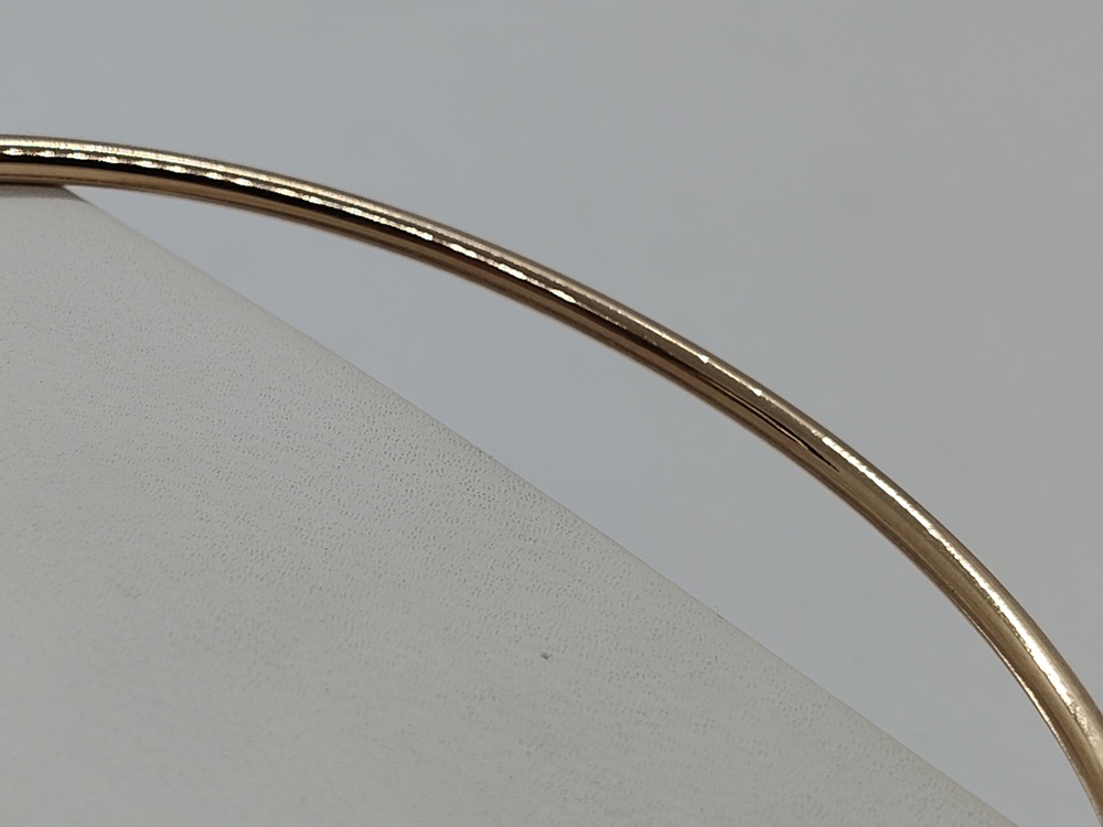 БРАСЛЕТ ЖЕСТКИЙ С КАМНЯМИ (Au 585)