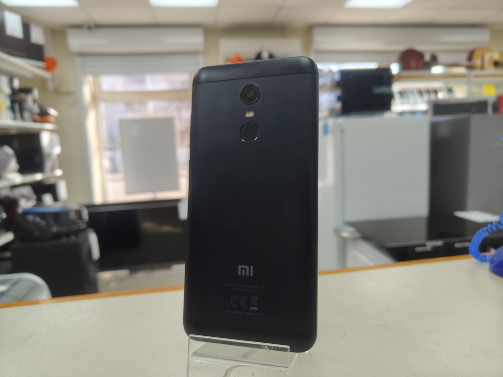 Смартфон Xiaomi Redmi 5 Plus 4/64