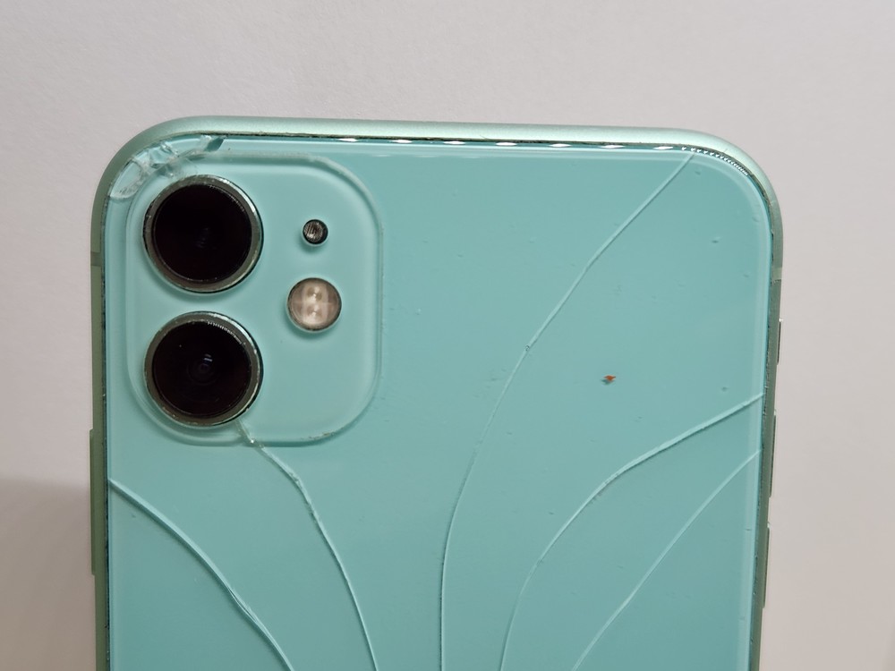 Смартфон Apple iPhone 11 128Gb