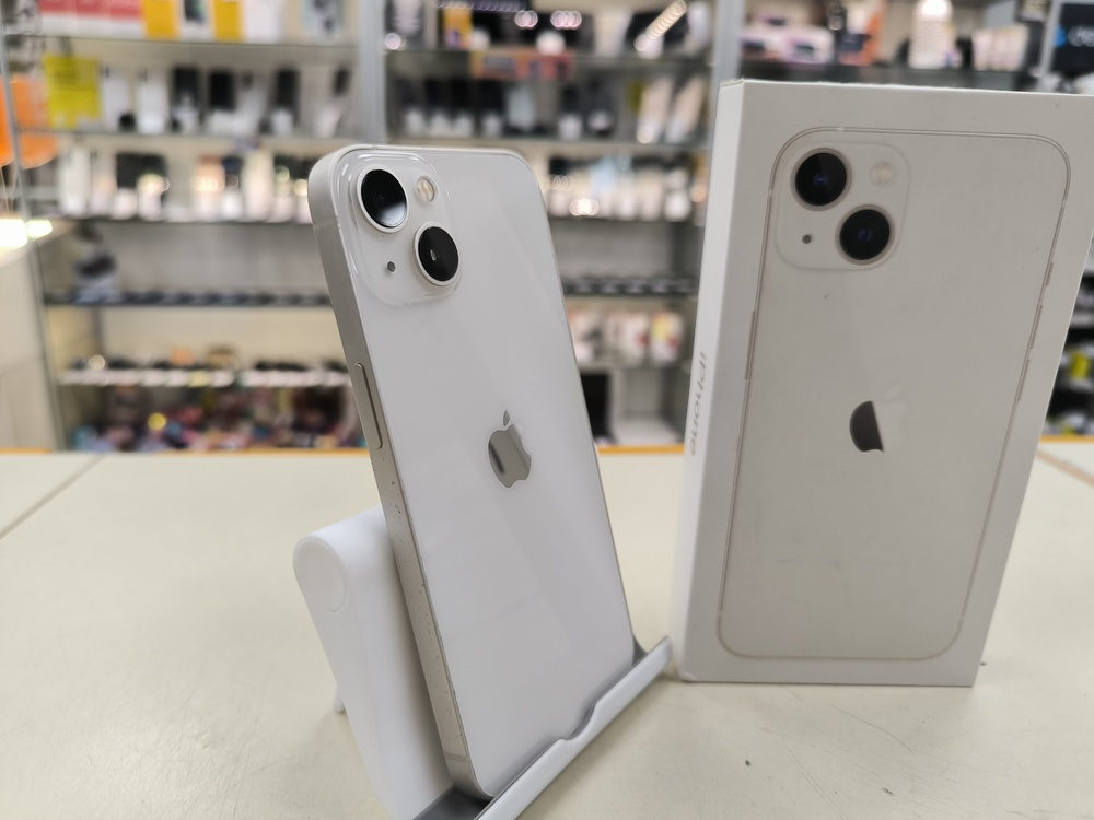 Смартфон Apple iPhone 13 128Gb