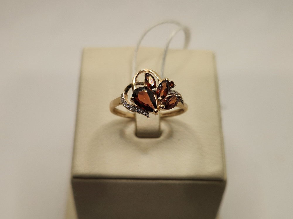 КОЛЬЦО С КАМНЯМИ (Au 585)