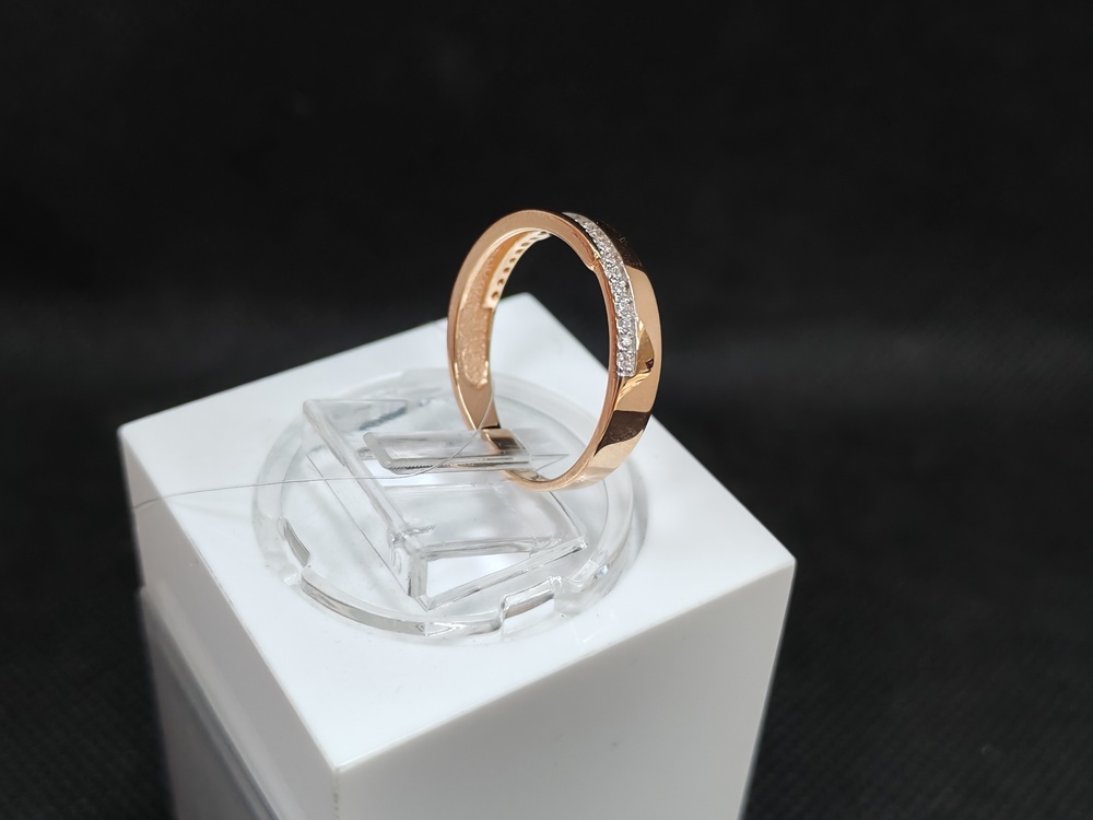 КОЛЬЦО С КАМНЯМИ (Au 585)