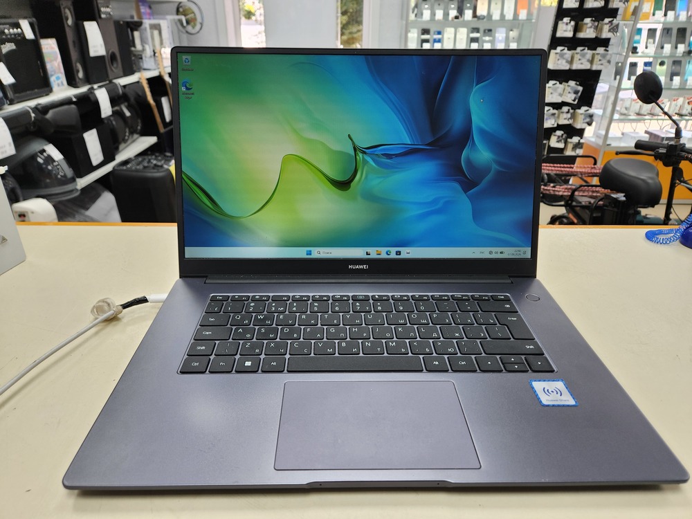 Ноутбук Huawei; Core I3-1115G4, Intel UHD Graphics, 8 Гб, 240 Гб, Нет