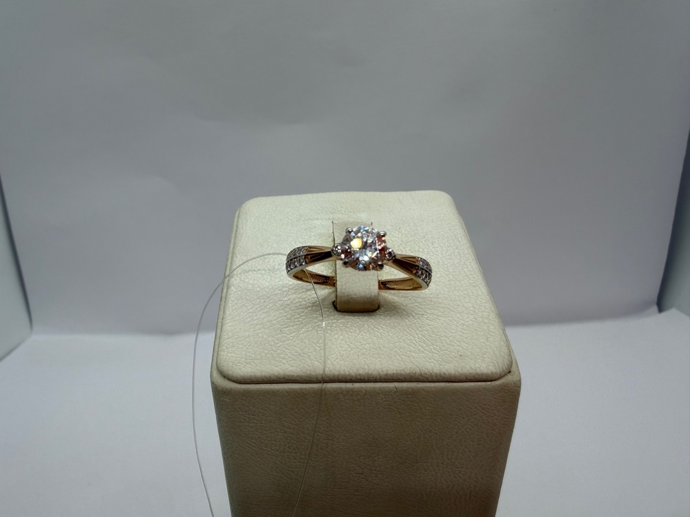 КОЛЬЦО С КАМНЯМИ (Au 585)