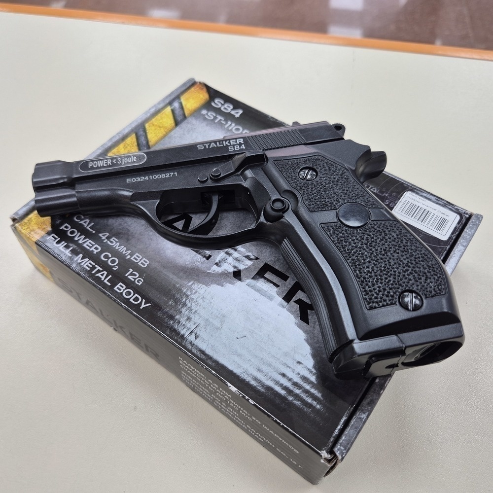 Пневматика Пистолет CZ Stalker S84