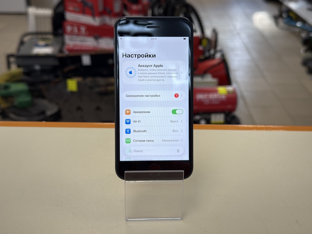 Смартфон Apple iPhone SE 2020 64Gb