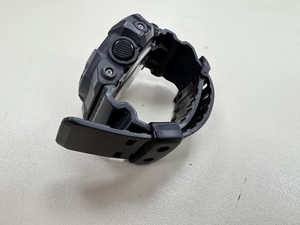 Часы наручные G-SHOCK GA-700UC