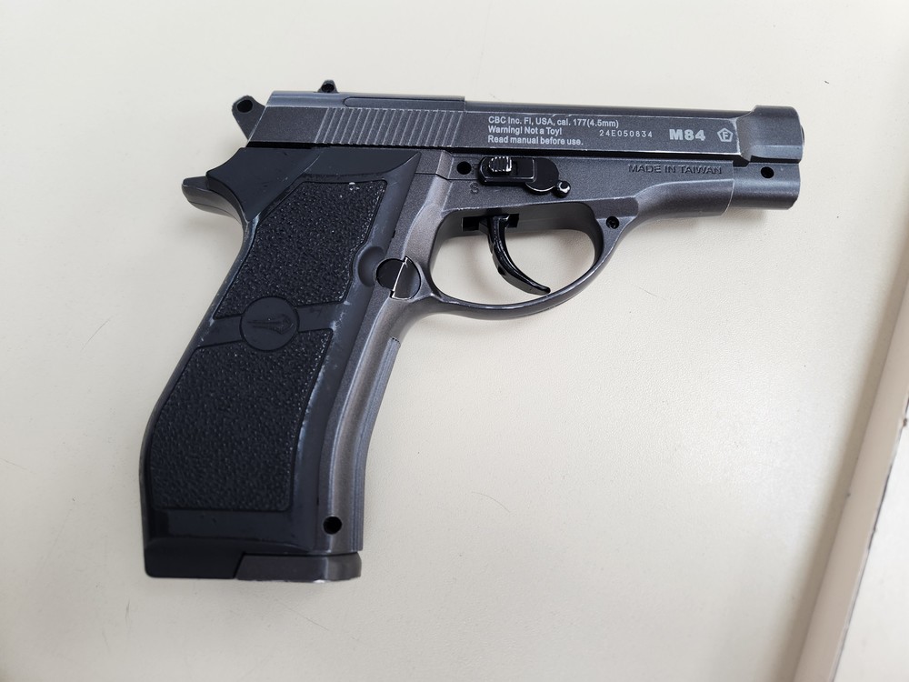 Пневматика Пистолет Borner m84