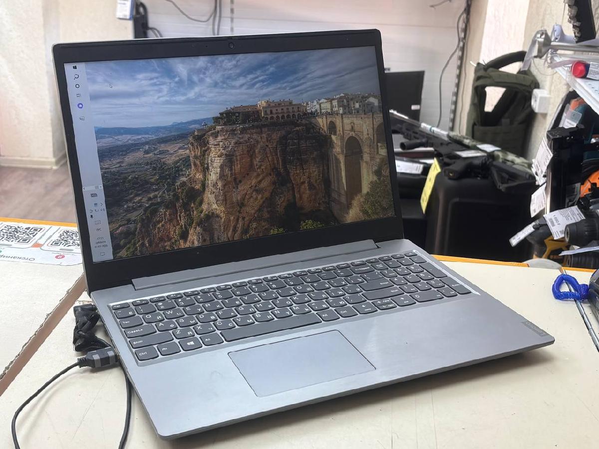 Ноутбук Lenovo; Celeron 6305, Intel UHD Graphics, 4 Гб, 240 Гб, Нет