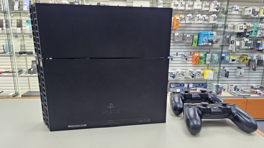 Игровая приставка PlayStation 4 FAT 1Tb