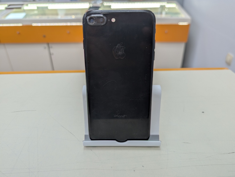 Смартфон Apple iPhone 7 Plus 128Gb