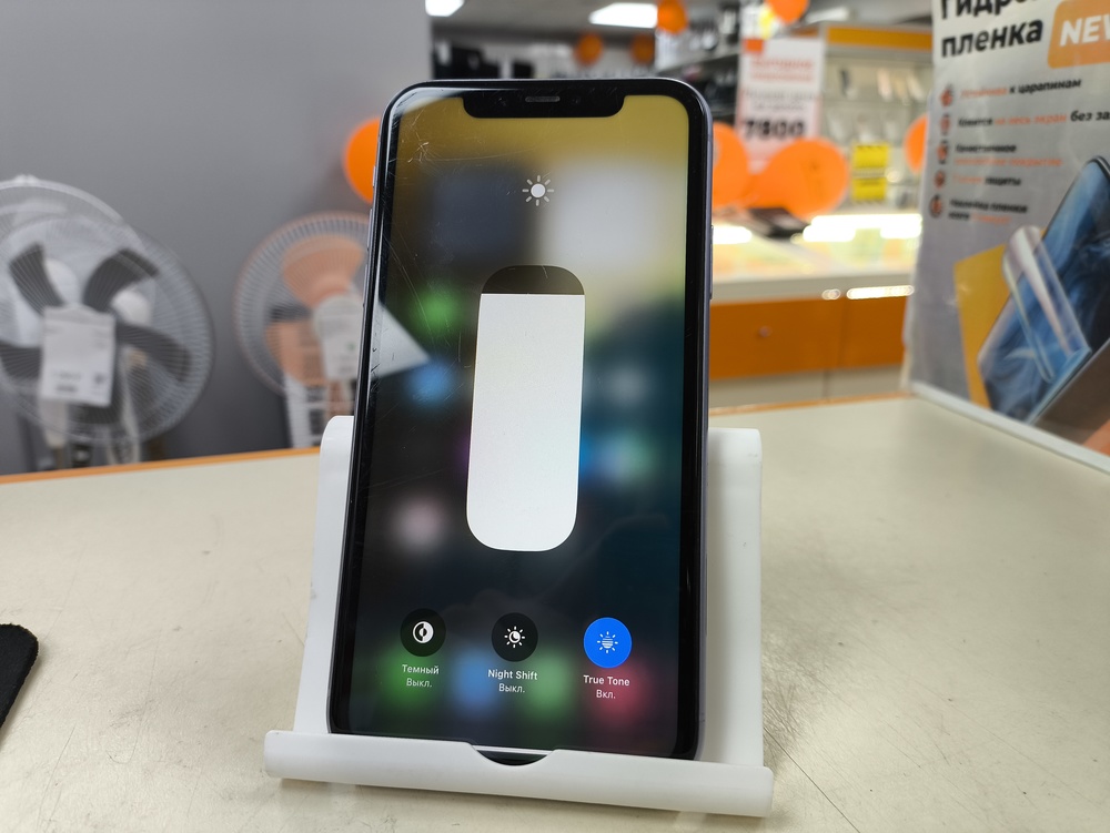 Смартфон Apple iPhone 11 64Gb
