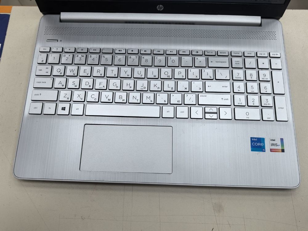 Ноутбук HP 15-dy2067ms 4w2k2ua; Core i5-1135G7, Intel iris XE Graphics, 12 Гб, 256 Гб, Нет
