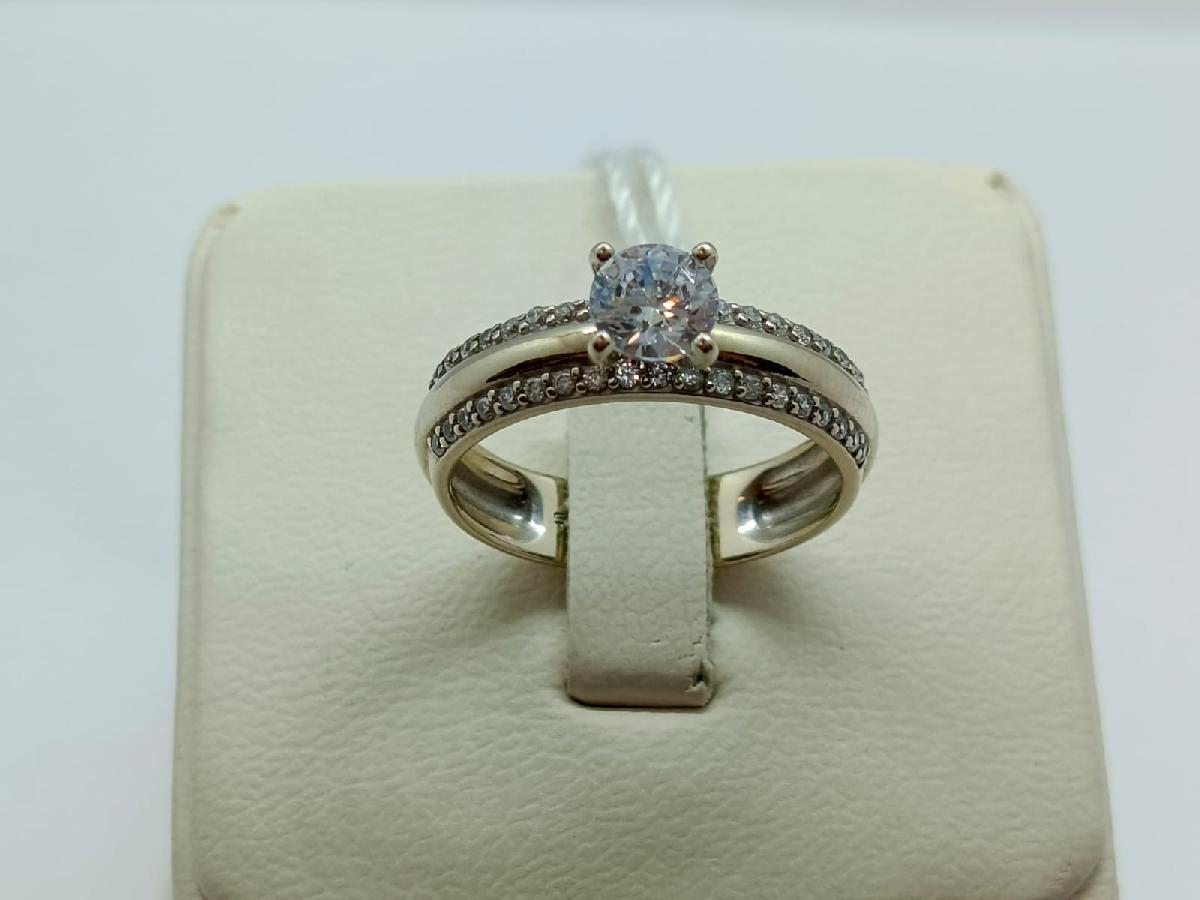 КОЛЬЦО С КАМНЯМИ (Au 585)