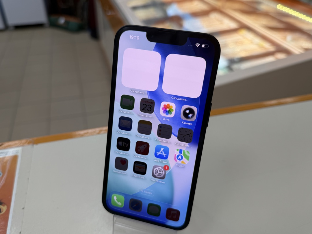 Смартфон Apple iPhone 13 256Gb