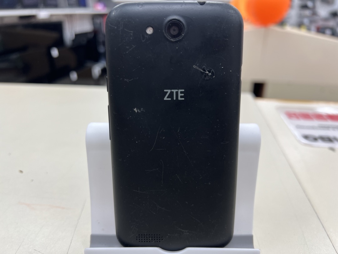 Смартфон ZTE Blade Q lux 3G