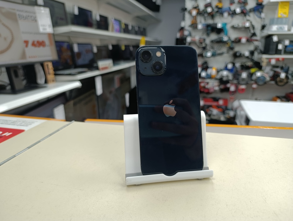 Смартфон Apple iPhone 13 128Gb