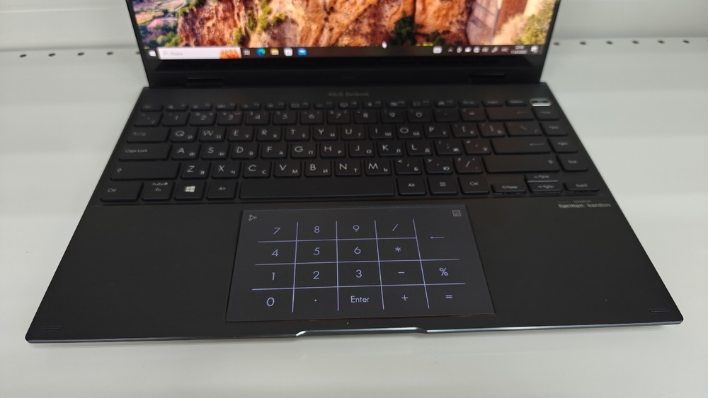 Ноутбук ASUS Zenbook UP5401E; Core i5-1135G7, Intel iris XE Graphics, 16 Гб, 256 Гб, Нет