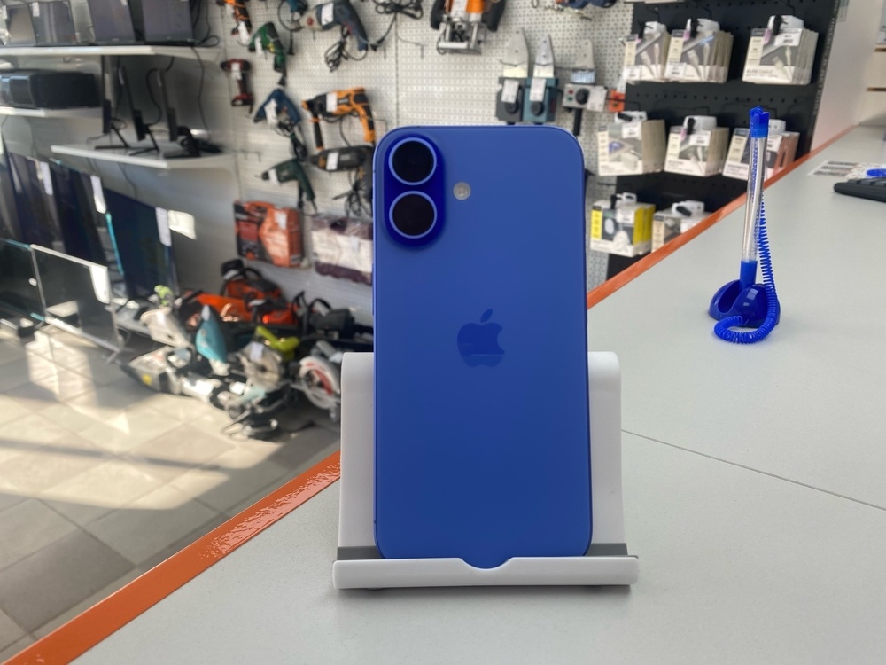 Смартфон Apple Iphone 16 128Gb