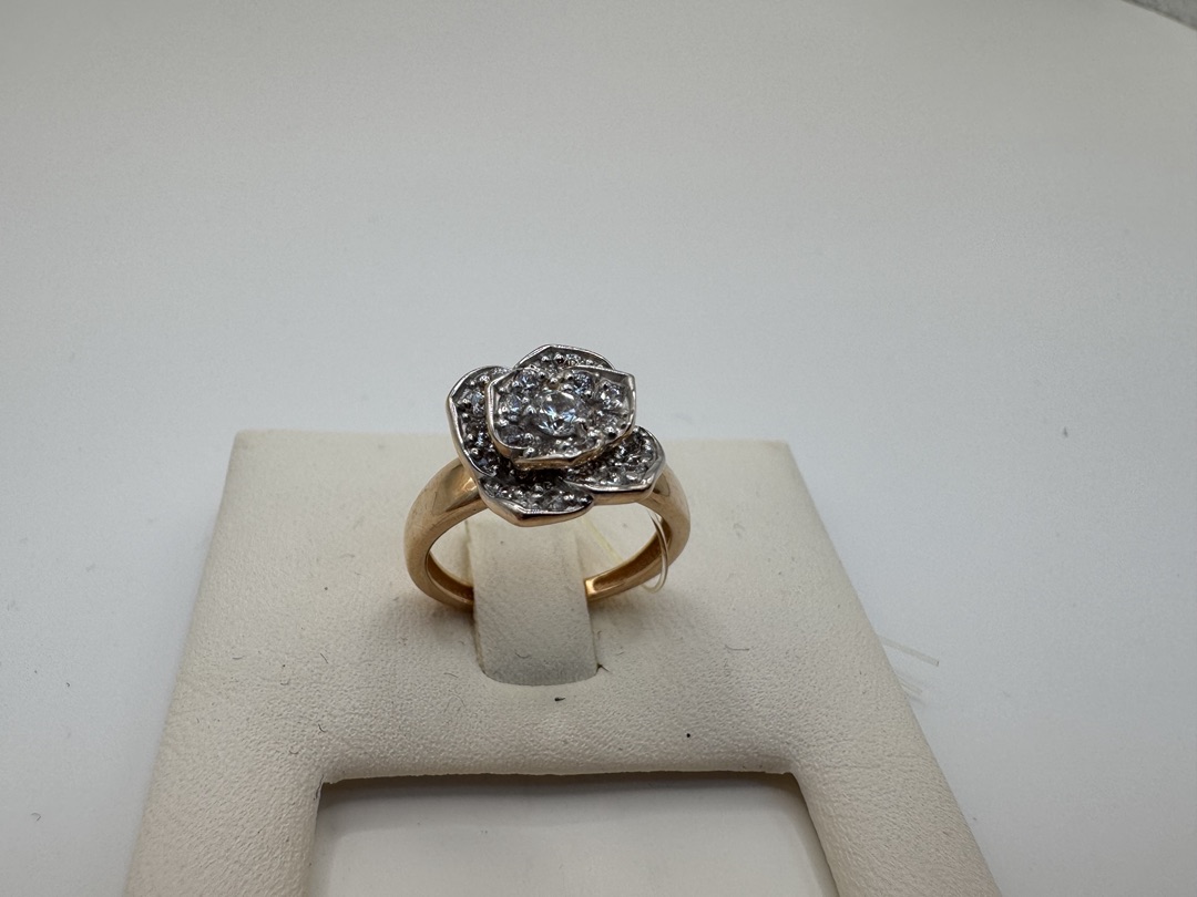 КОЛЬЦО С КАМНЯМИ (Au 585)