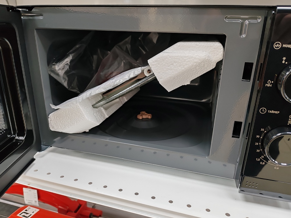 Микроволновая печь Leran FMO 20M22B