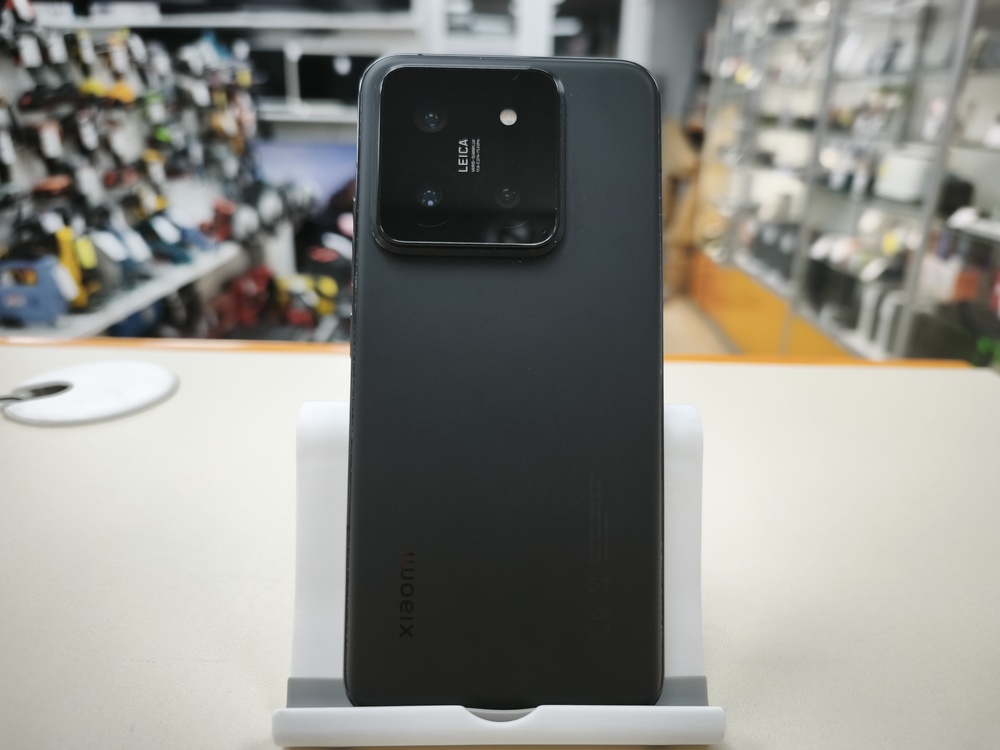 Смартфон Xiaomi 14 12/512Gb