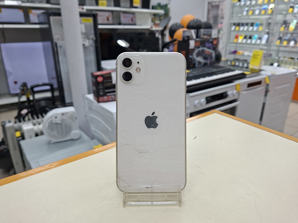 Смартфон Apple iPhone 11 64Gb