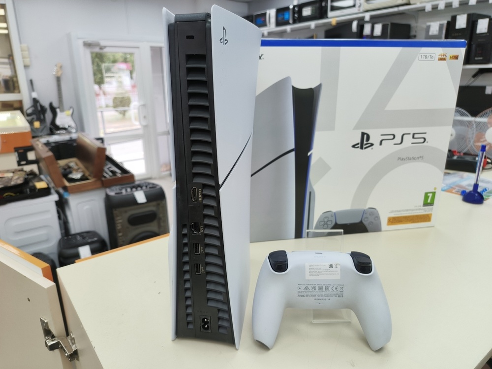 Игровая приставка PlayStation 5 Slim 1TB (С дисководом)