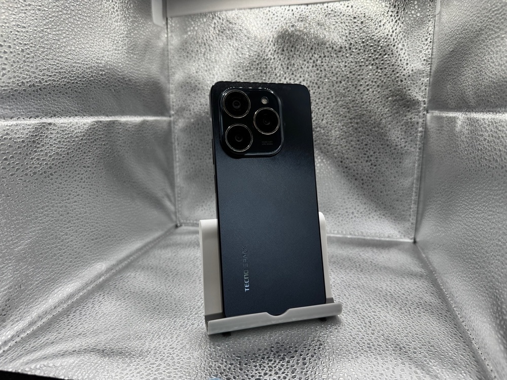 Смартфон Tecno Spark 20 Pro 12/256