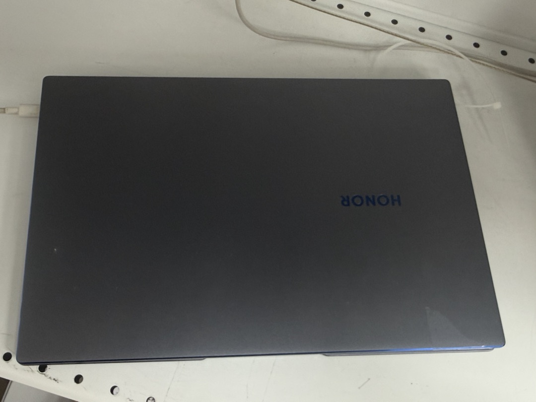 Ноутбук Honor; Ryzen 7 5700U, AMD Radeon (TM) Graphics, 16 Гб, 500 Гб, Нет