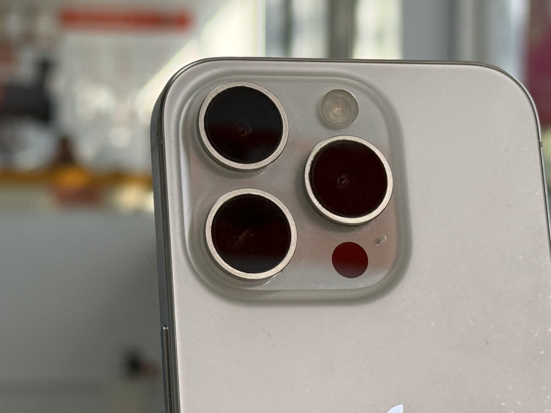 Смартфон Apple Iphone 15 Pro 128Gb