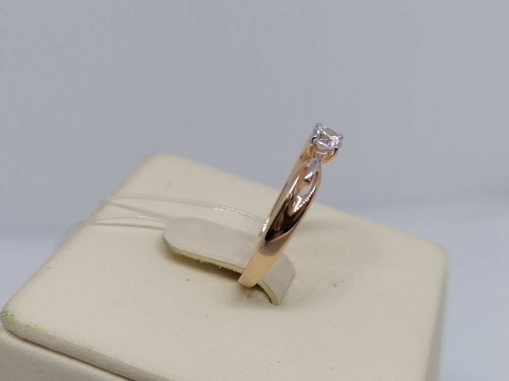 019413 КОЛЬЦО С КАМНЕМ (Au 585)