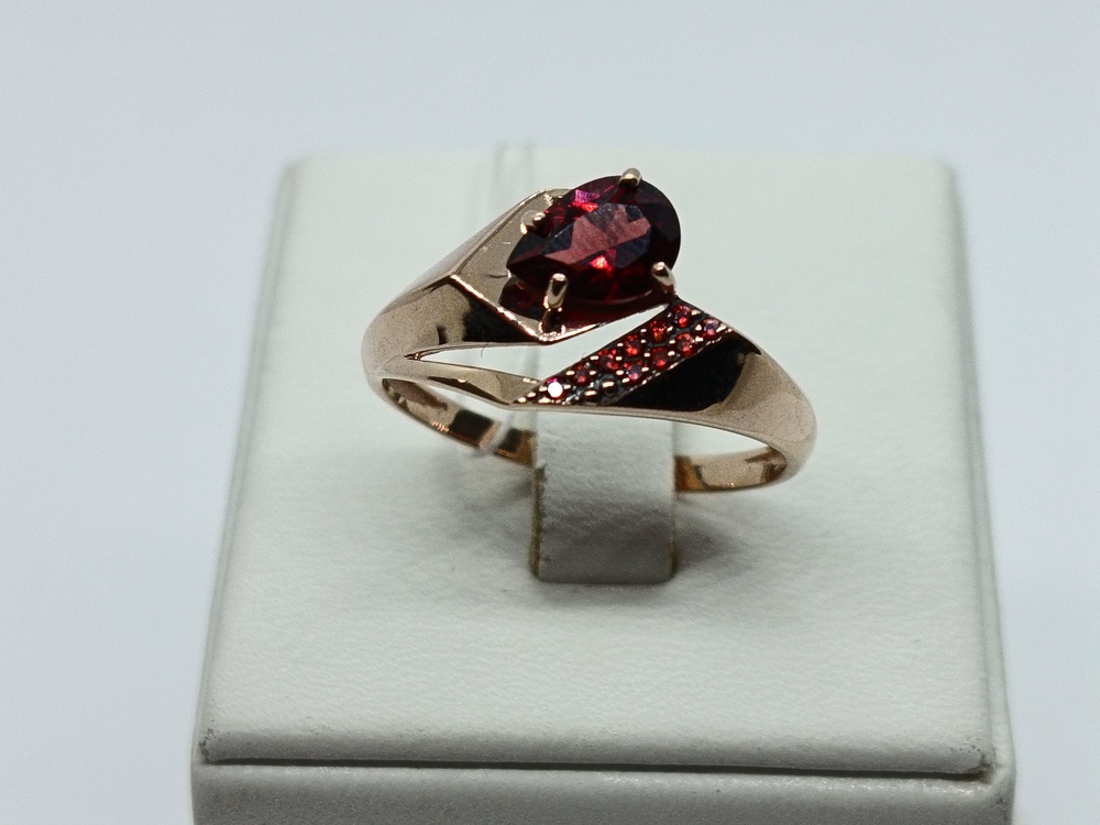 КОЛКМИ585 КОЛЬЦО С КАМНЯМИ (Au 585)