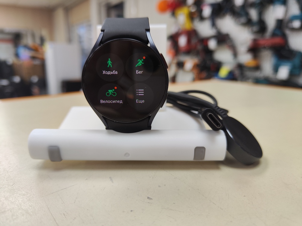 Смарт-часы Samsung Galaxy Watch 6 44mm