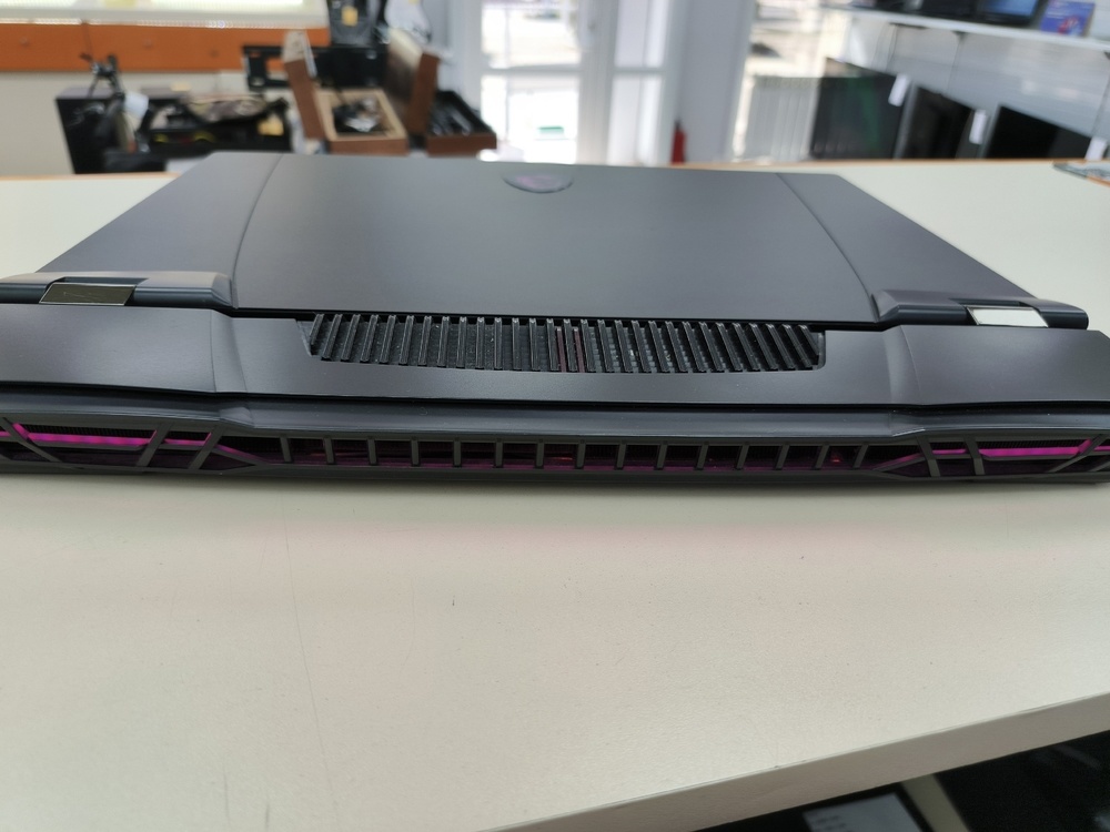 Ноутбук MSI; Core i9-12900HX, GeForce RTX 3080 Ti, 32 Гб, 2 Tb, Нет