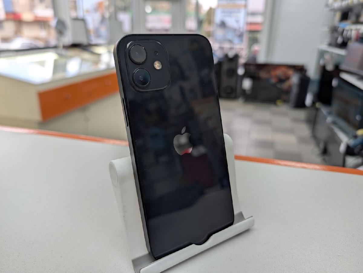 Смартфон Apple iPhone 12 64Gb