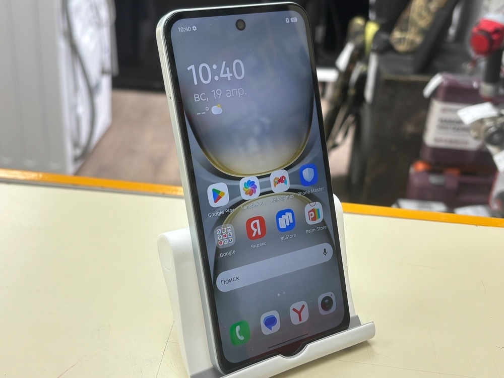 Смартфон Tecno Spark 40C 8/256