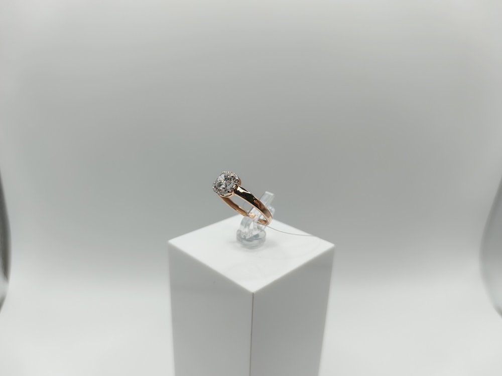 КОЛЬЦО С КАМНЯМИ (Au 585)