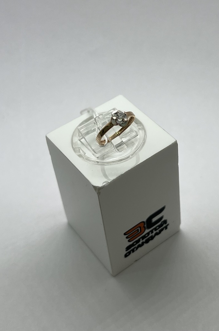 КОЛКМ585 КОЛЬЦО С КАМНЕМ (Au 585)
