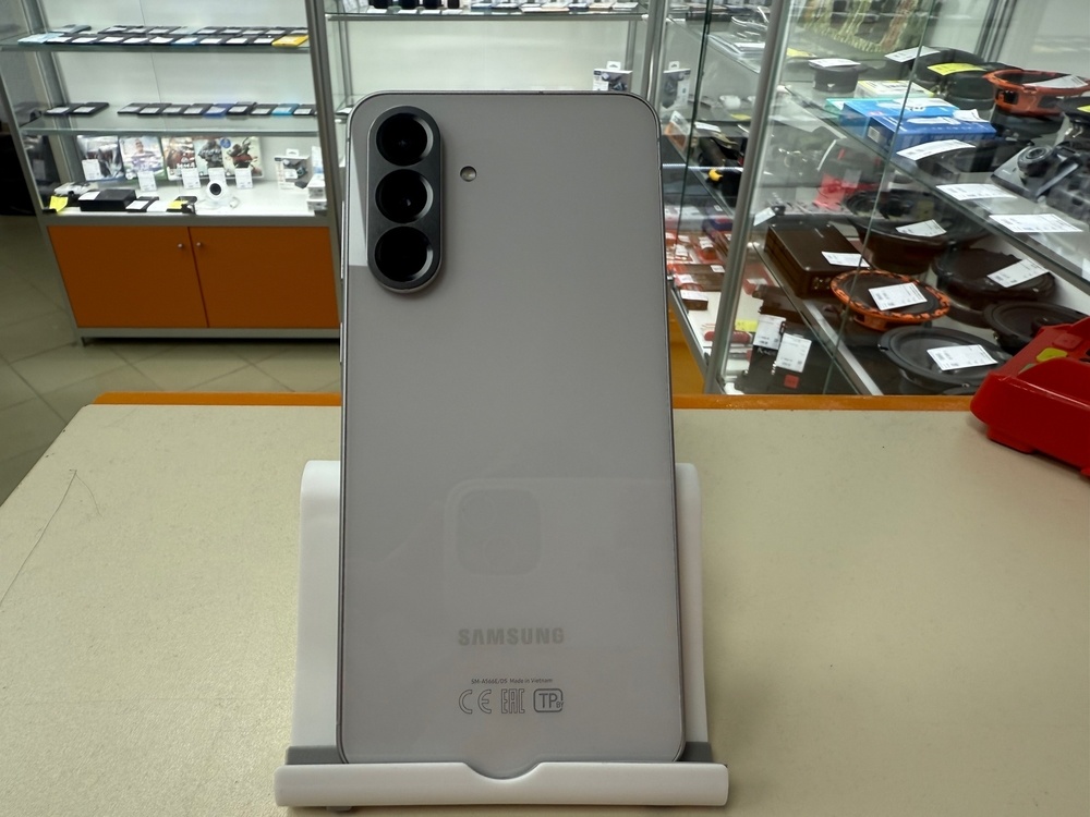 Смартфон Samsung Galaxy A56 8/128