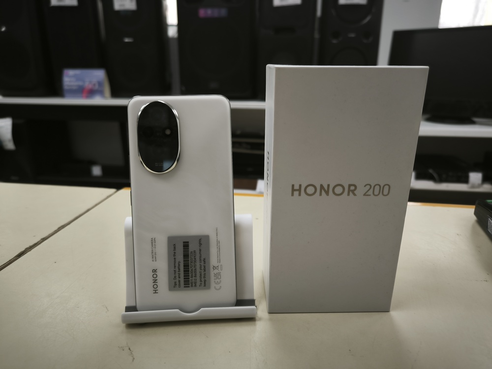 Смартфон Honor 200 8/256