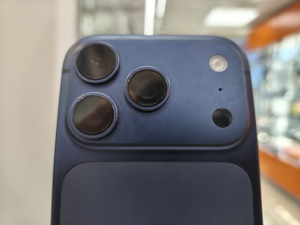 Смартфон Apple Iphone 17 Pro 256Gb