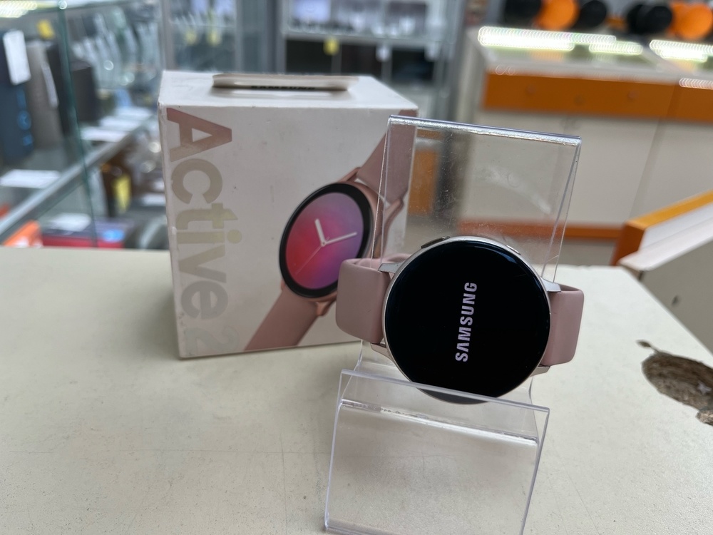 Смарт-часы Samsung Watch Active 2