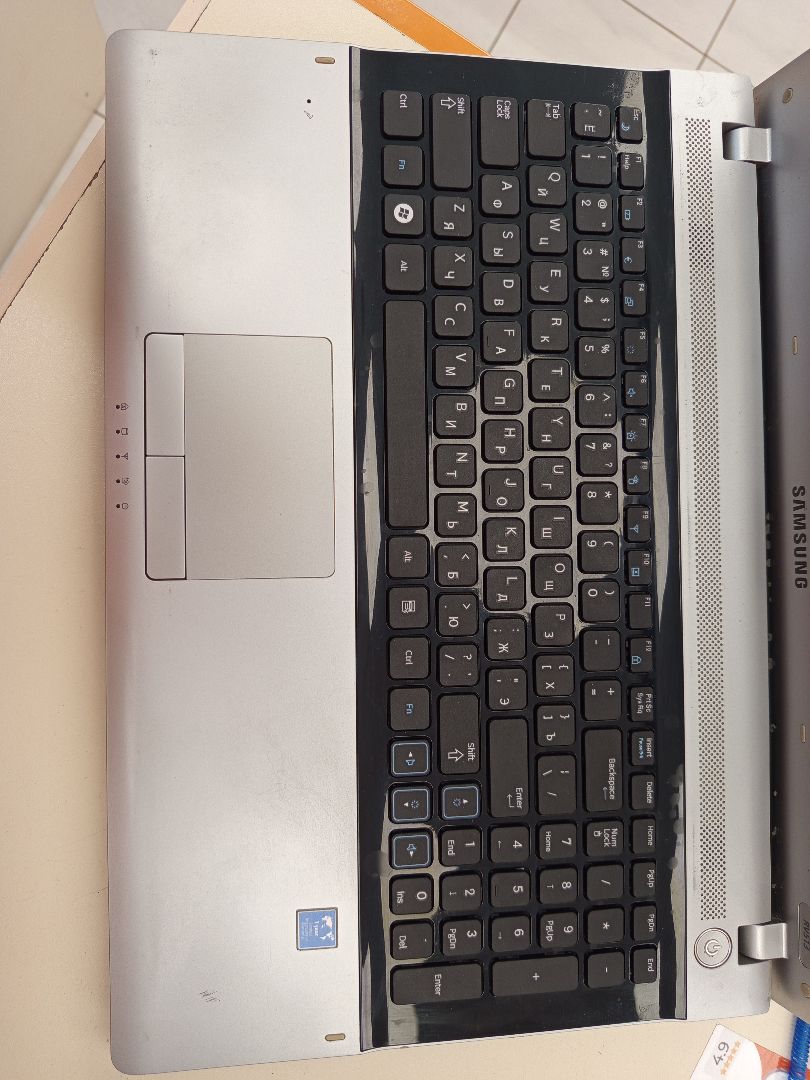 Ноутбук Samsung rv513; E450, Radeon HD 6320, 4 Гб, 500 Гб