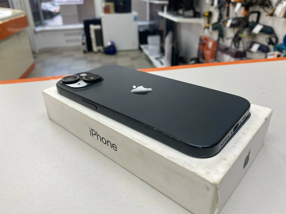 Смартфон Apple Iphone 15 128Gb