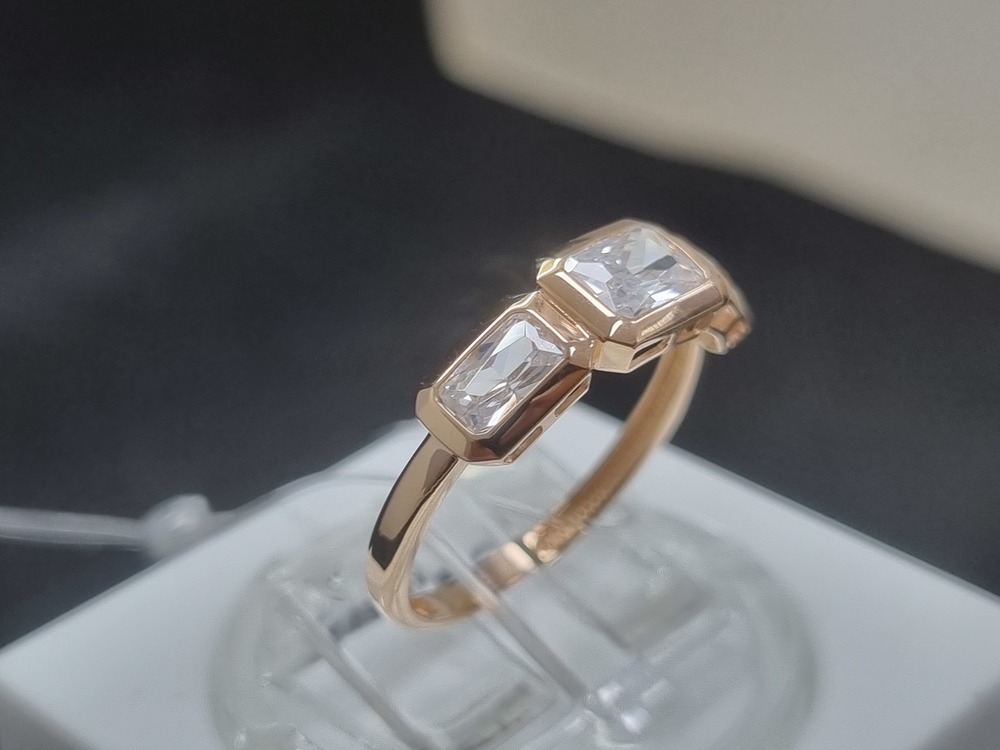 КОЛЬЦО С КАМНЯМИ (Au 585)